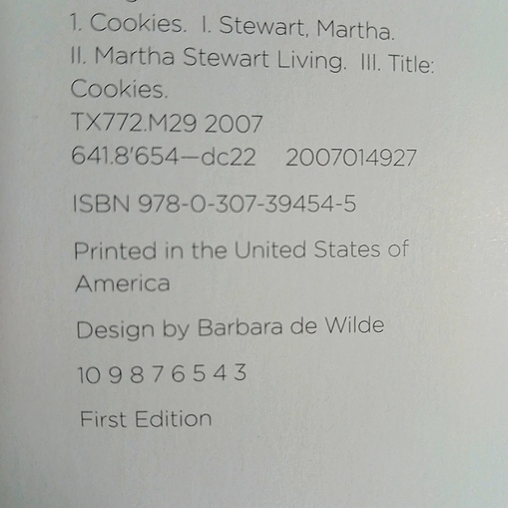 MARTHA STEWART'S COOKIES Cookbook First Edition, Tenth Printing Softcover Fine